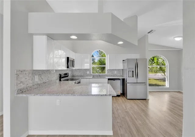 Photo 4 of Single family home for sale at 138 Saint Kitts Cir, Winter Haven, FL 33884 | MLS# O6453762 | Listing updated on 2026-10-29