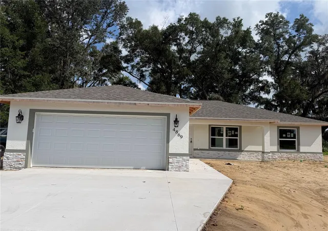 Single family home for sale at 6577 SW 131st Place, OCALA, FL 34473 | MLS# OM734926