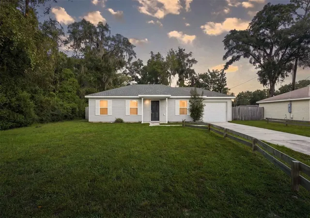 Photo 1 of Single family home for sale at 5931 Nw 62nd Place, Ocala, FL 34482 | MLS# OM734927 | Listing updated on 2026-10-29