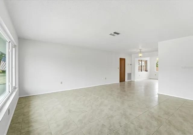 Photo 4 of Single family home for sale at 21029 Peachland Blvd, Port Charlotte, FL 33954 | MLS# C7532708 | Listing updated on 2026-10-30