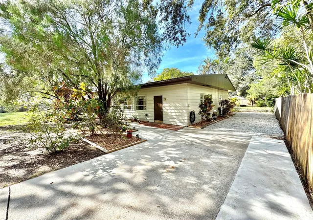 Single family home for sale at 4306 Glory Pl, SARASOTA, FL 34231 | MLS# A4711333