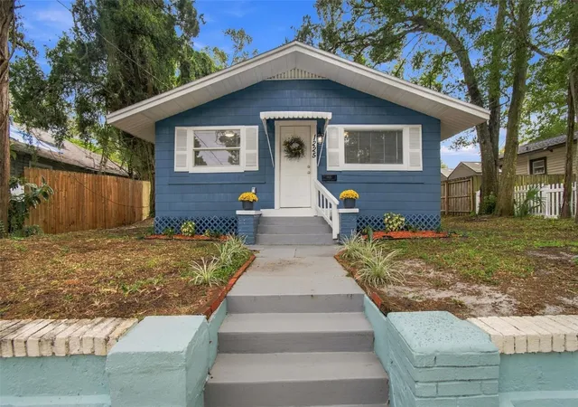 Photo 1 of Single family home for sale at 1225 E Osborne Ave, Tampa, FL 33603 | MLS# TB8562871 | Listing updated on 2026-10-30