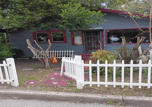 Single family home for sale at 1043 W Jefferson St, ORLANDO, FL 32805 | MLS# O6453776