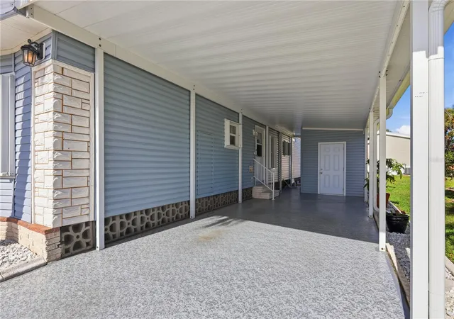 Photo 3 of Manufactured home for sale at 2100 Kings Hwy #306, Port Charlotte, FL 33980 | MLS# C7532710 | Listing updated on 2026-10-30