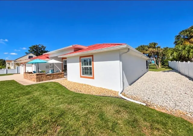 Photo 2 of Single family home for sale at 121 Harrison Rd, Daytona Beach, FL 32118 | MLS# O6453780 | Listing updated on 2026-10-30