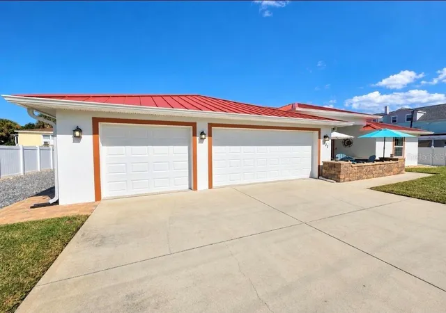 Photo 3 of Single family home for sale at 121 Harrison Rd, Daytona Beach, FL 32118 | MLS# O6453780 | Listing updated on 2026-10-30