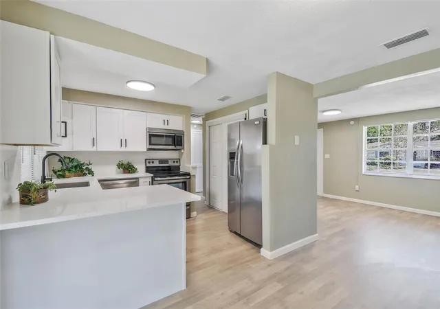 Photo 3 of Single family home for sale at 3317 Bainbridge Dr, Holiday, FL 34691 | MLS# TB8562889 | Listing updated on 2026-10-30