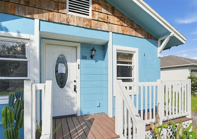 Photo 2 of Single family home for sale at 314 S Holly Ave, Sanford, FL 32771 | MLS# O6453795 | Listing updated on 2026-10-30