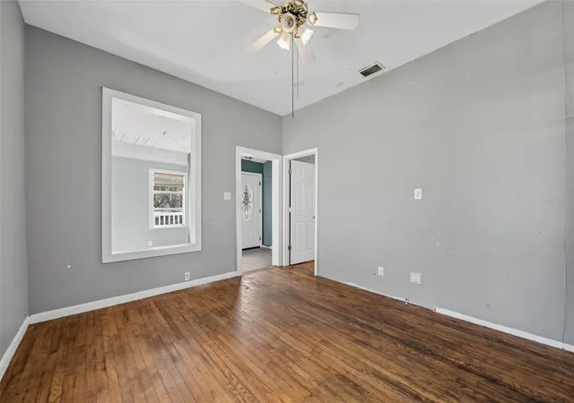 Photo 3 of Single family home for sale at 314 S Holly Ave, Sanford, FL 32771 | MLS# O6453795 | Listing updated on 2026-10-30