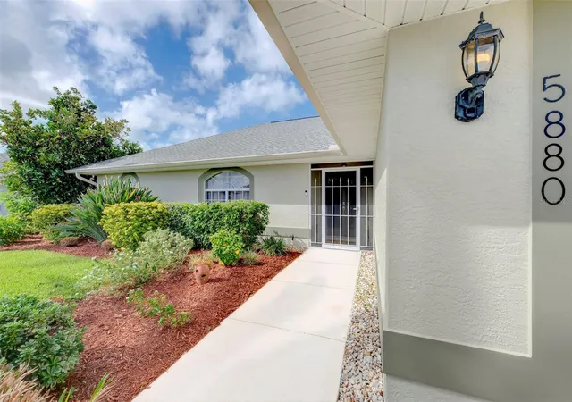 Photo 2 of Single family home for sale at 5880 Tyler Rd, Venice, FL 34293 | MLS# N6146406 | Listing updated on 2026-10-30