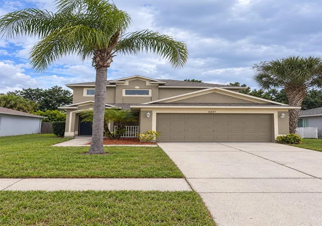 Single family home for sale at 11837 Brenford Crst Dr, RIVERVIEW, FL 33579 | MLS# O6453806