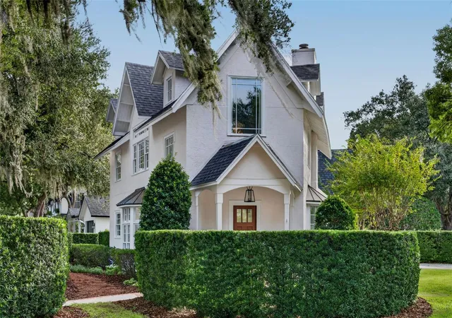 Photo 1 of Single family home for sale at 1500 Harris Cir, Winter Park, FL 32789 | MLS# O6453807 | Listing updated on 2026-10-30
