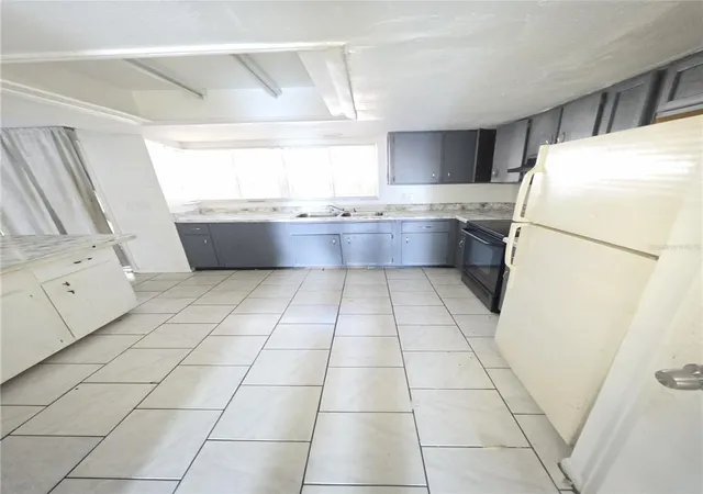 Listing Photo 4 - Condo for sale in building located at 5432 Brookswood Wy, ORLANDO, FL 32808 - Unit #1005