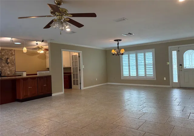 Photo 4 of Single family home for sale at 1813 Orange Hl Dr, Brandon, FL 33510 | MLS# TB8562940 | Listing updated on 2026-10-30