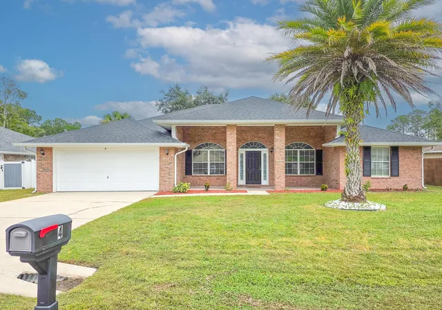 Single family home for sale at 4 Llowick Ct, PALM COAST, FL 32164 | MLS# FC322464