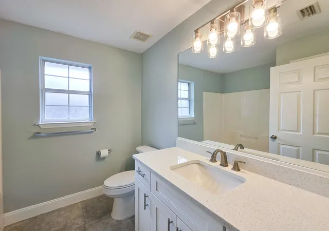 Photo 4 of Single family home for sale at 4 Llowick Ct, Palm Coast, FL 32164 | MLS# FC322464 | Listing updated on 2026-10-30
