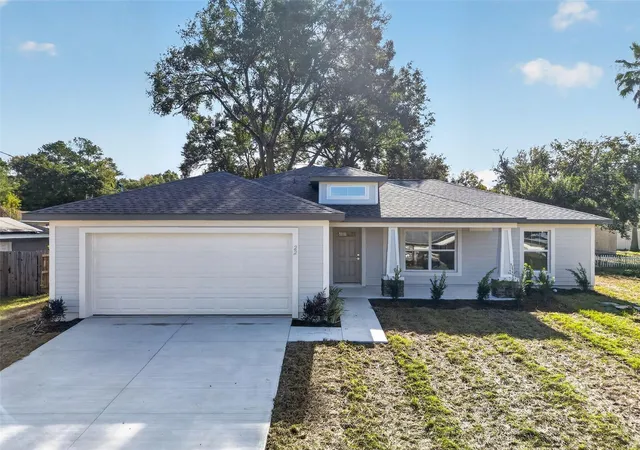 Single family home for sale at 22 Almond Way, OCALA, FL 34472 | MLS# OM734940