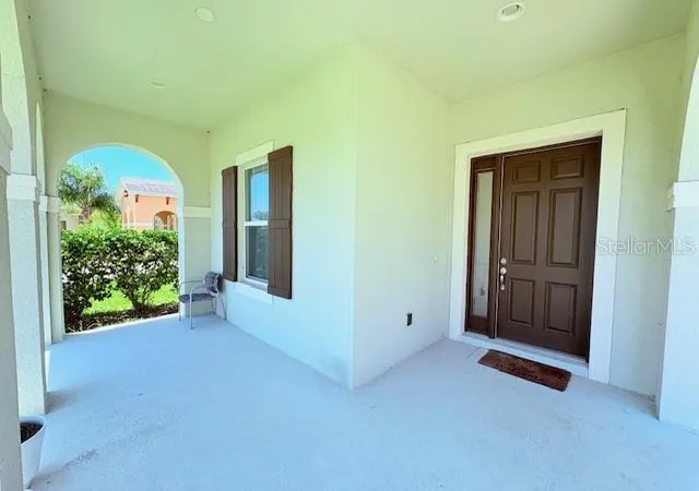 Photo 3 of Single family home for sale at 1726 Brassie Ct, Kissimmee, FL 34746 | MLS# O6453835 | Listing updated on 2026-10-30