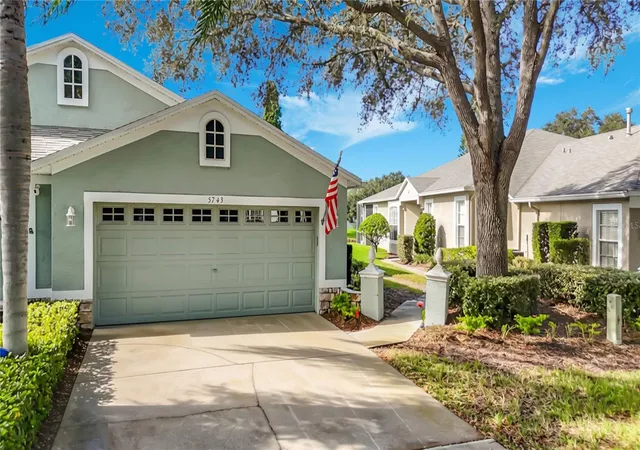 Single family home for sale at 5743 Heronpark Pl, LITHIA, FL 33547 | MLS# TB8562958