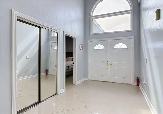Photo 2 of Single family home for sale at 5 Bay Pointe Dr, Ormond Beach, FL 32174 | MLS# FC322466 | Listing updated on 2026-10-30