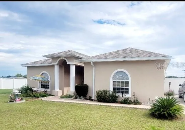Photo 1 of Single family home for sale at 611 Valencia Ct, Dundee, FL 33838 | MLS# L4966163 | Listing updated on 2026-10-30