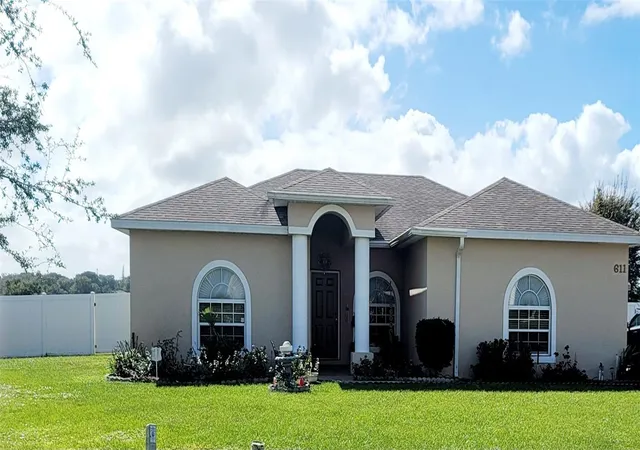Photo 4 of Single family home for sale at 611 Valencia Ct, Dundee, FL 33838 | MLS# L4966163 | Listing updated on 2026-10-30