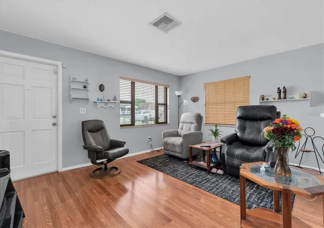 Photo 3 of Single family home for sale at 2458 17th Avenue N, Saint Petersburg, FL 33713 | MLS# TB8562989 | Listing updated on 2026-10-31