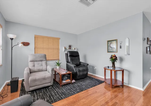 Photo 4 of Single family home for sale at 2458 17th Avenue N, Saint Petersburg, FL 33713 | MLS# TB8562989 | Listing updated on 2026-10-31