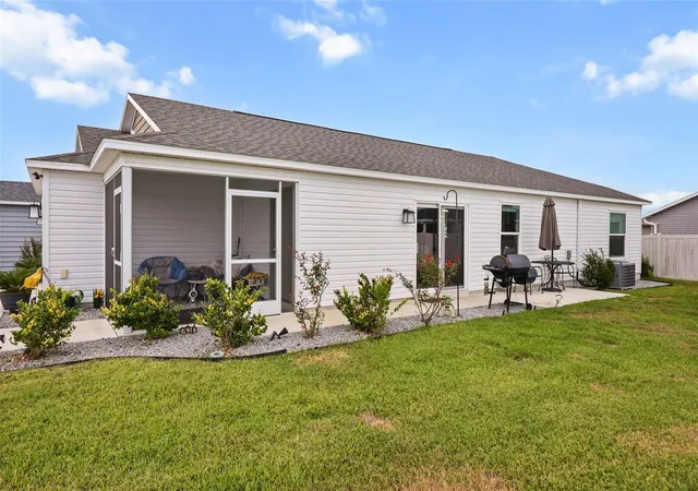 Photo 2 of Single family home for sale at 1533 Luca Ln, The Villages, FL 34762 | MLS# G5119646 | Listing updated on 2026-10-30