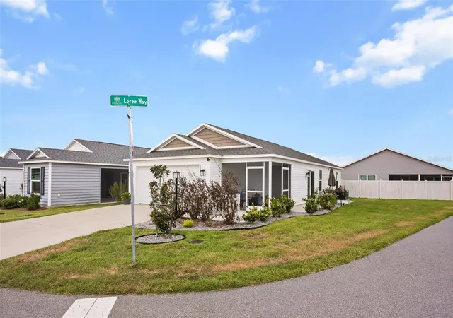 Photo 3 of Single family home for sale at 1533 Luca Ln, The Villages, FL 34762 | MLS# G5119646 | Listing updated on 2026-10-30