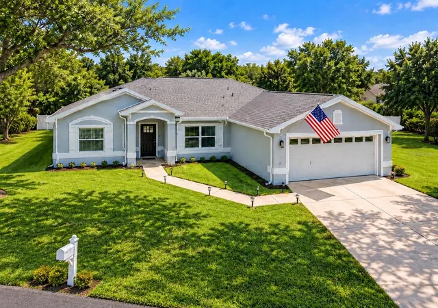 Photo 1 of Single family home for sale at 14 Lamoyne Ln, Palm Coast, FL 32137 | MLS# FC322467 | Listing updated on 2026-10-30