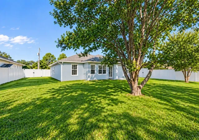 Photo 2 of Single family home for sale at 14 Lamoyne Ln, Palm Coast, FL 32137 | MLS# FC322467 | Listing updated on 2026-10-30