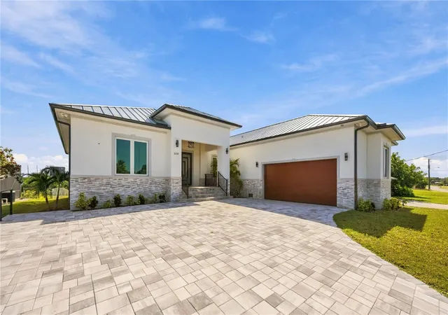 Photo 1 of Single family home for sale at 2228 Harbour Dr, Punta Gorda, FL 33983 | MLS# A4711374 | Listing updated on 2026-10-30