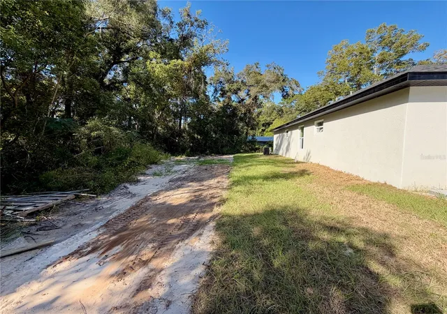 Photo 4 of House for sale at 1420 NW 17th Avenue #1,2, Ocala, FL 34475 | MLS# O6453881 | Listing updated on 2026-10-30