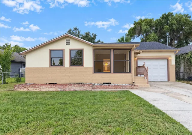 Single family home for sale at 1713 Hillside Dr, TAMPA, FL 33610 | MLS# O6453891