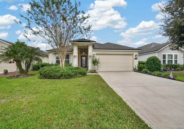 Photo 3 of Single family home for sale at 106 N Coopers Hawk Ct, Palm Coast, FL 32164 | MLS# V4952067 | Listing updated on 2026-10-30