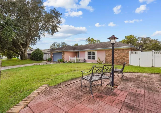 Photo 2 of Single family home for sale at 1224 Rosemary Dr, Orlando, FL 32807 | MLS# O6453907 | Listing updated on 2026-10-31