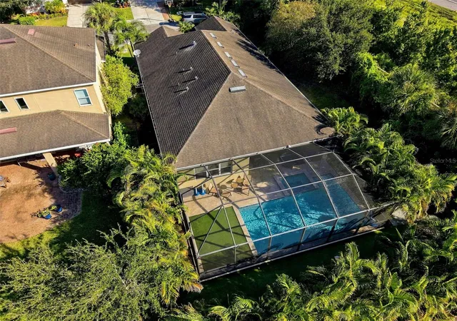 Photo 1 of Single family home for sale at 5793 Spider Lily Cir, Sarasota, FL 34238 | MLS# O6453924 | Listing updated on 2026-10-31
