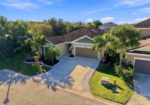 Photo 4 of Single family home for sale at 5793 Spider Lily Cir, Sarasota, FL 34238 | MLS# O6453924 | Listing updated on 2026-10-31
