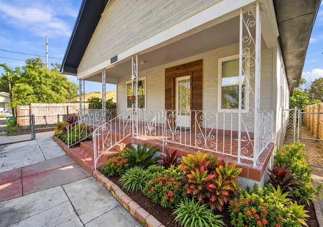 Single family home for sale at 1411 E 24th Avenue, TAMPA, FL 33605 | MLS# TB8563069