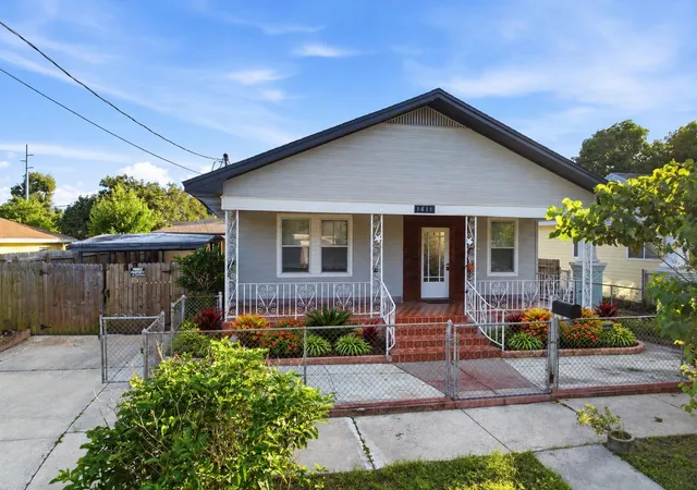Photo 2 of Single family home for sale at 1411 E 24th Avenue, Tampa, FL 33605 | MLS# TB8563069 | Listing updated on 2026-10-30