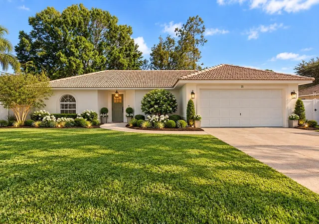 Photo 3 of Single family home for sale at 25 Potters Ln, Palm Coast, FL 32164 | MLS# V4952071 | Listing updated on 2026-10-30