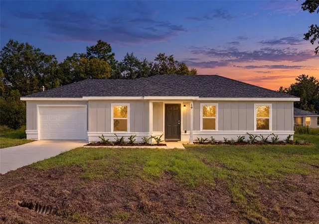 Single family home for sale at 19 Locust Loop Ln, OCALA, FL 34472 | MLS# OM734967