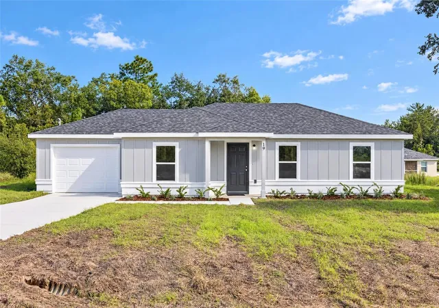 Photo 1 of Single family home for sale at 19 Locust Loop Ln, Ocala, FL 34472 | MLS# OM734967 | Listing updated on 2026-10-30