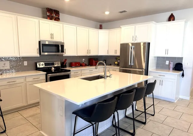 Photo 1 of Single family home for sale at 121 Crestview Ln, Dundee, FL 33838 | MLS# O6453946 | Listing updated on 2026-10-30