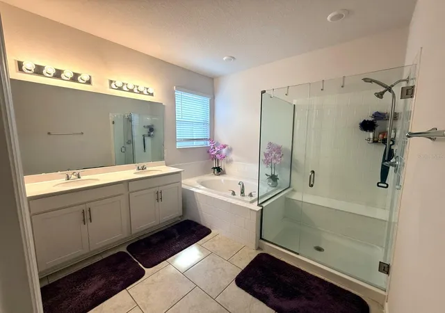 Photo 4 of Single family home for sale at 121 Crestview Ln, Dundee, FL 33838 | MLS# O6453946 | Listing updated on 2026-10-30
