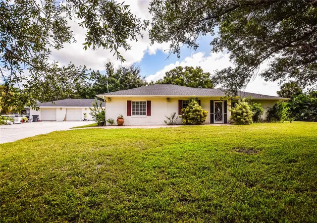 Single family home for sale at 940 Stoner Rd, ENGLEWOOD, FL 34223 | MLS# A4711414