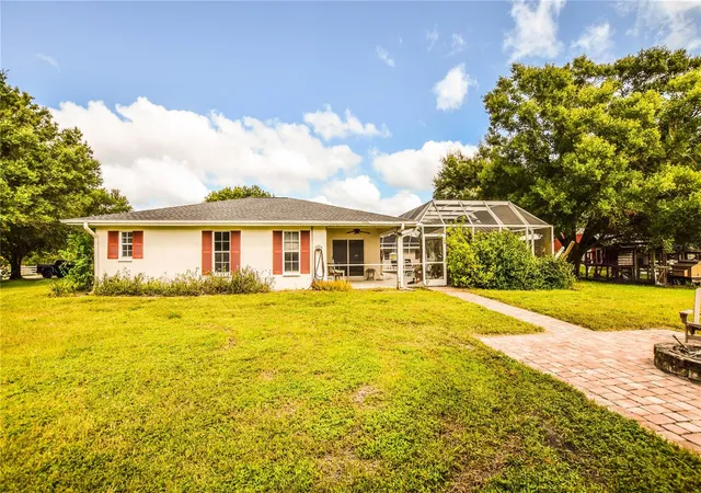 Photo 3 of Single family home for sale at 940 Stoner Rd, Englewood, FL 34223 | MLS# A4711414 | Listing updated on 2026-10-30