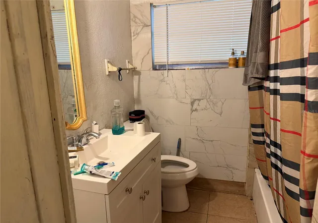 Photo 3 of Single family home for sale at 904 Governors Ave, Orlando, FL 32808 | MLS# O6453964 | Listing updated on 2026-10-30
