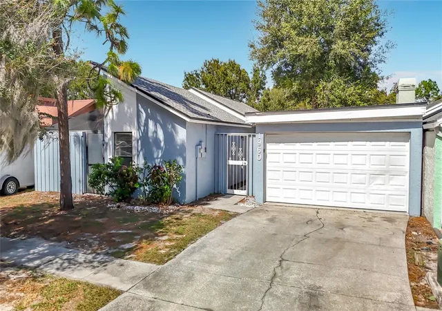 Single family home for sale at 1960 Gregory Dr, TAMPA, FL 33613 | MLS# TB8563128